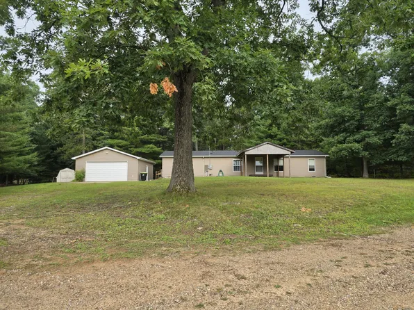 5776 Eddy Dr, Saint Helen, MI 48656