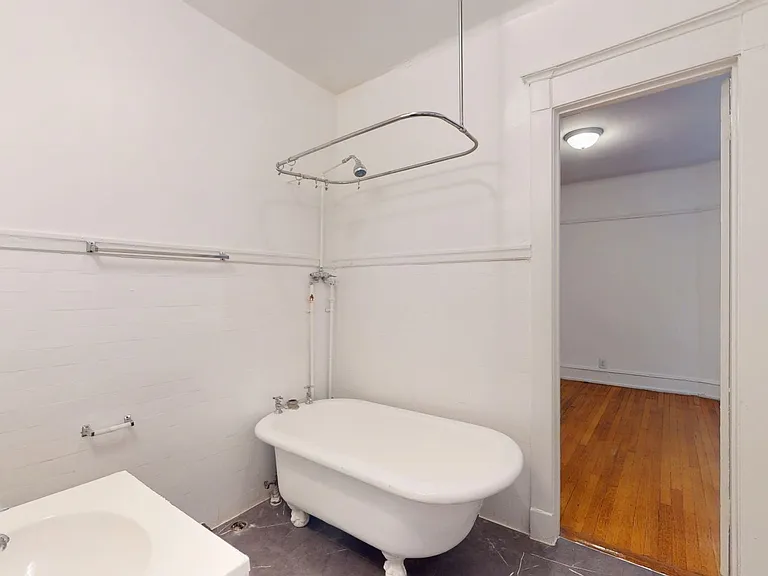 5700 S. Blackstone Avenue — Photo 45
