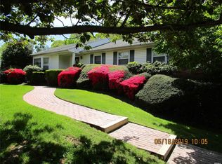 4 Briar Path, East Setauket, NY 11733