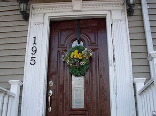 195 8th St, Cresskill, NJ 07626