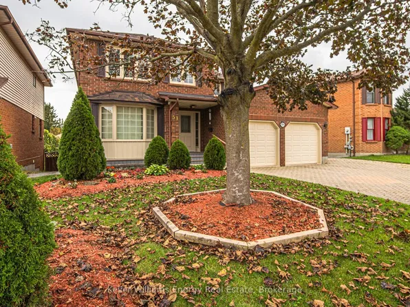 51 Taylorwood Rd, Oshawa, ON L1G 7W2
