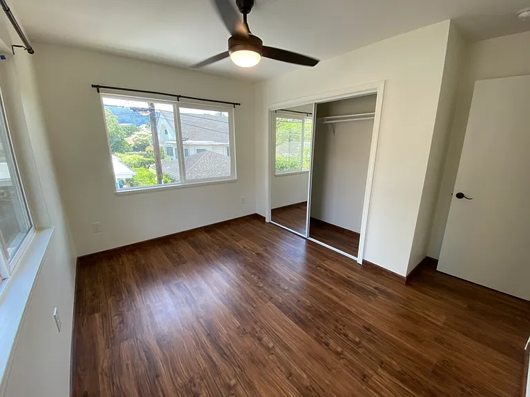 2205A McKinley St #A — Photo 4