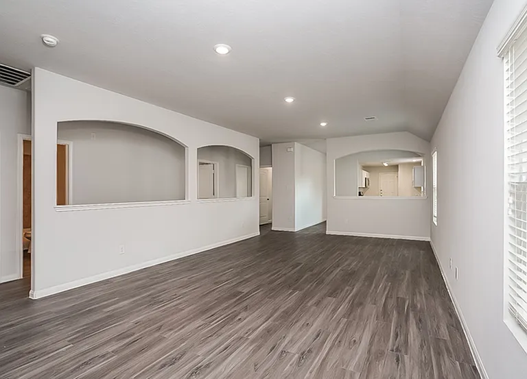 19019 Moynihan Dr — Photo 13