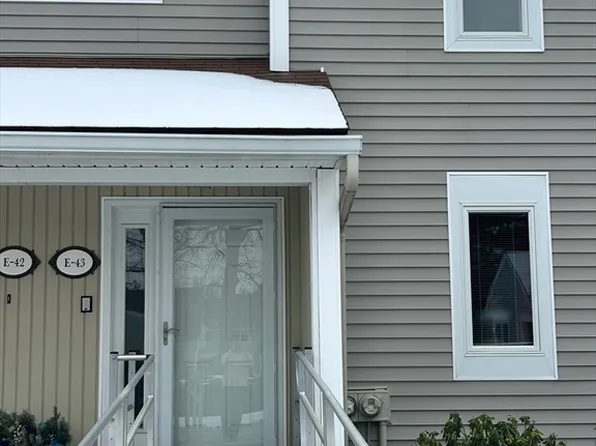 2205 Boston Rd APT E43, Wilbraham, MA 01095