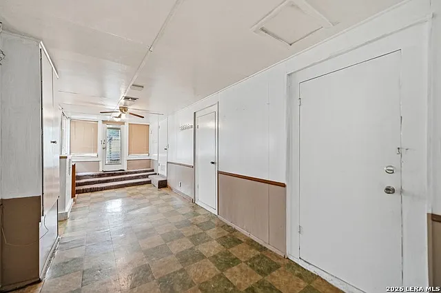 8811 FM 471 N — Photo 13