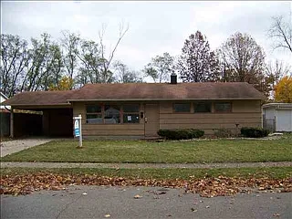 930 Whitehall Dr photo 1