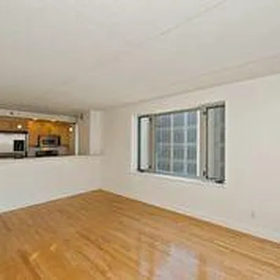 Rented by Keller Williams NYC | media 18