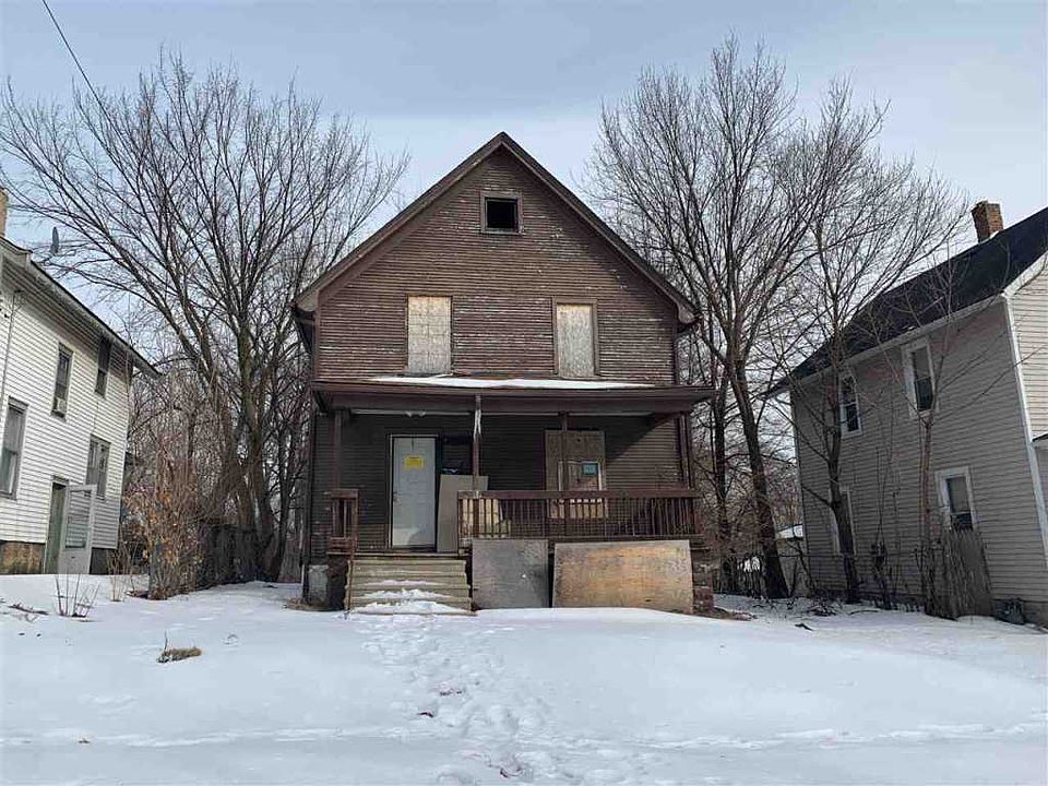 1st image of 216 Howard Ave