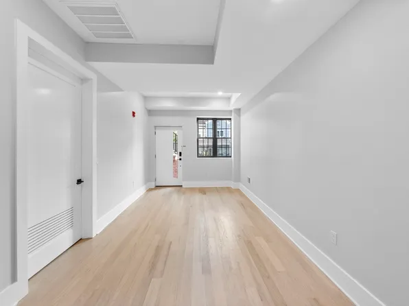 124 Glenwood Avenue image 26 of 42