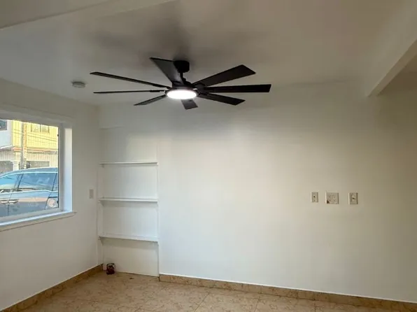 1536 Amelia St, Honolulu, HI 96819
