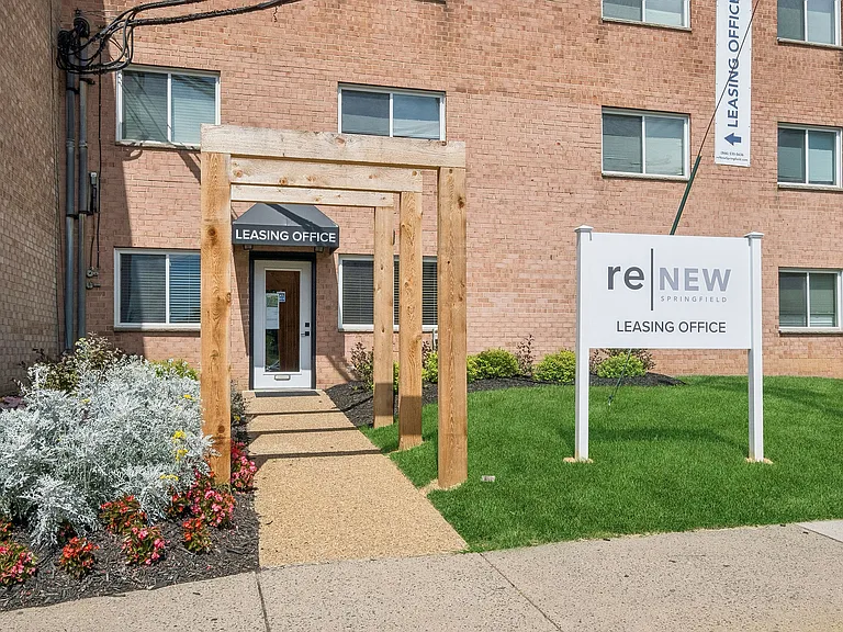 ReNew Springfield — Photo 17