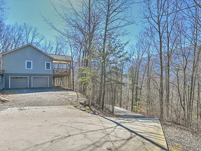128 Old Fellowship Rd — Photo 26