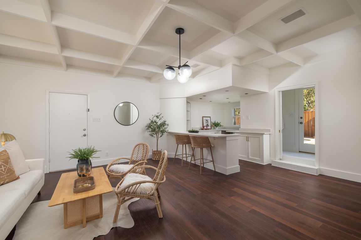 next background image