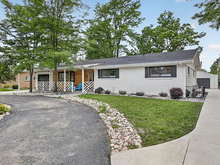 6051 S Clarkson St — Photo 3