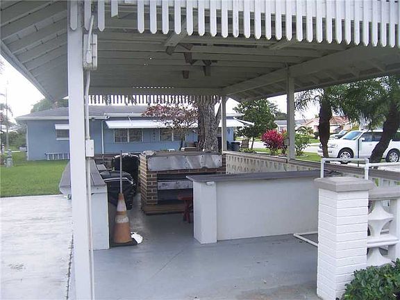 3rd image of 4403 NW 44th Ave