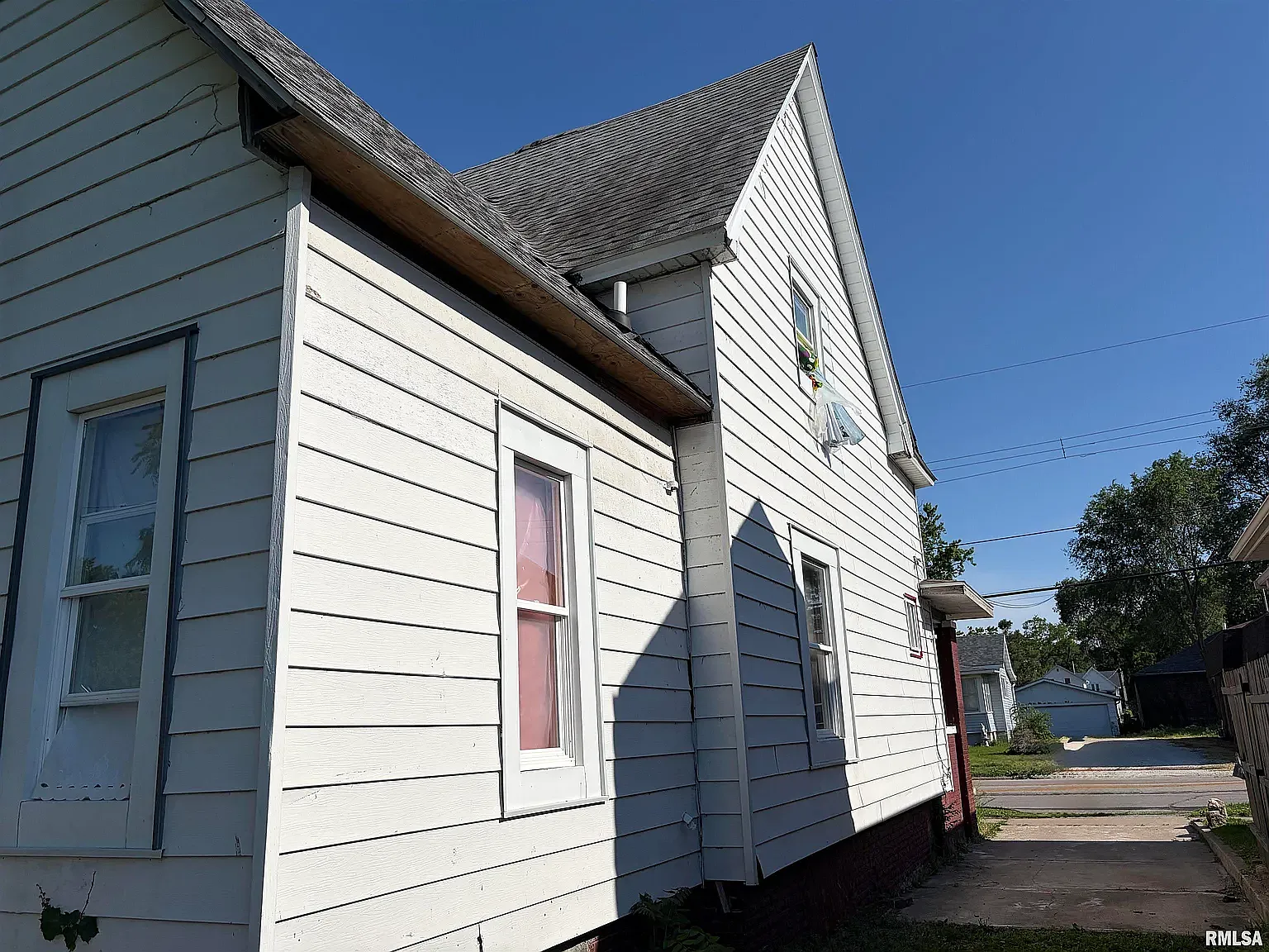 3 bed, 1098 sqft, $850 — Photo 4