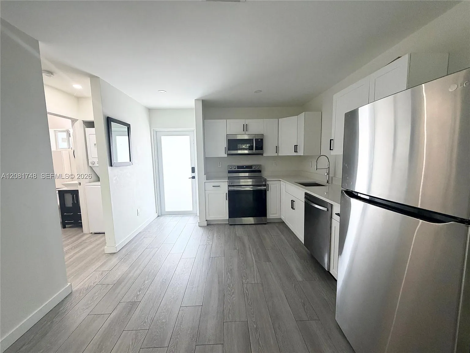 208 Meridian Condo — Photo 4