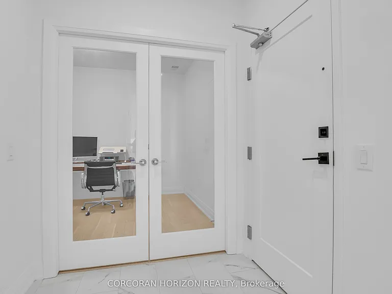 71 Wyndham St S #1105 — Photo 18