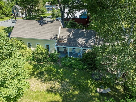 3rd image of 10 Dewey St