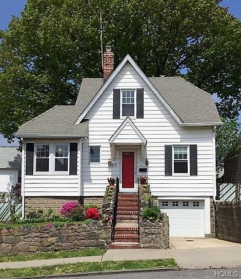 1st image of 105 Sweetfield Cir