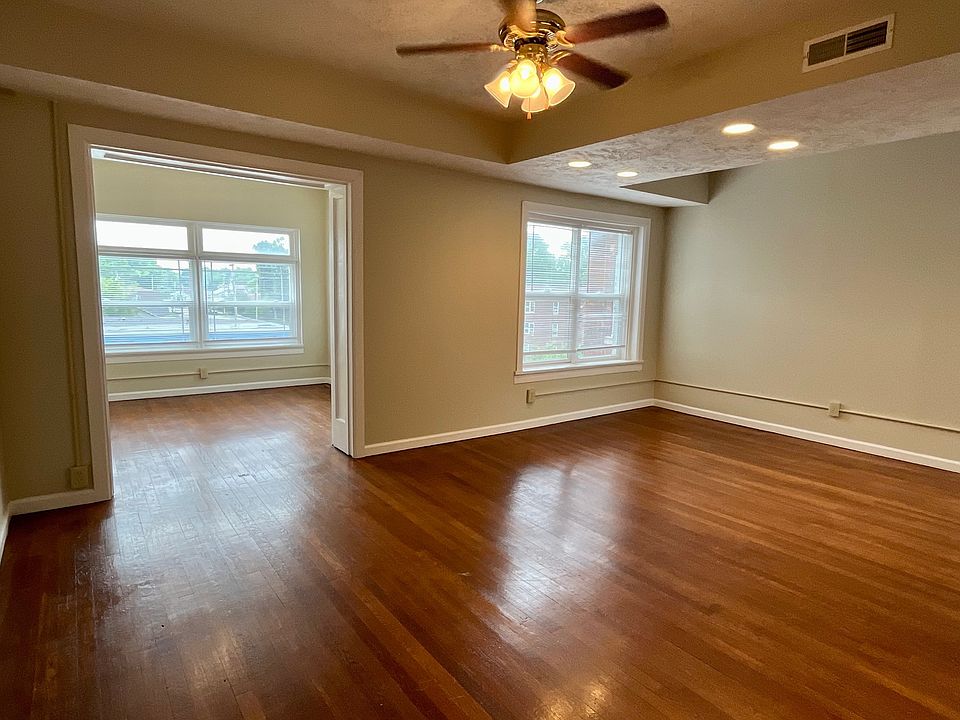 1st image of 1008 S 2nd St #10