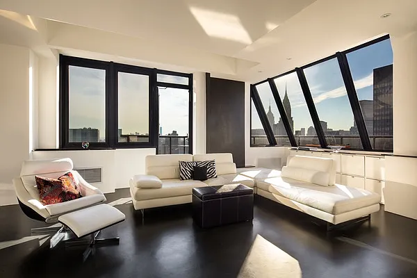 Sold by Nest Seekers International | media 12