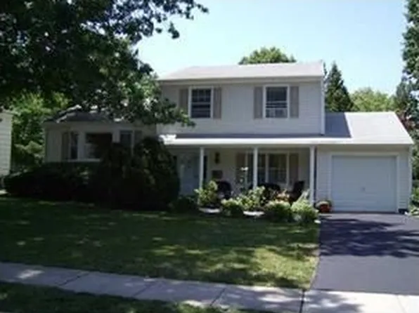 949 Linwood Pl, North Brunswick, NJ 08902