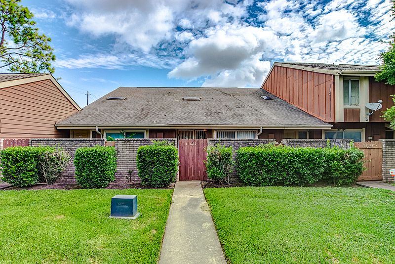 1st image of 12665 Wellington Park Dr
