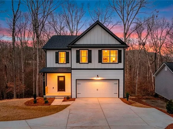 3416 Rock Ridge Dr, Gainesville, GA 30506