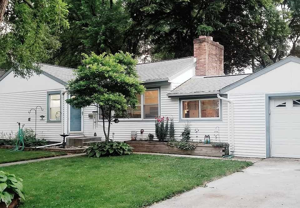 1st image of 304 S Woodbridge St