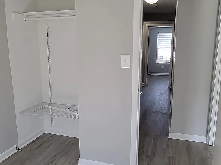 811 7th St NE #2 — Photo 8
