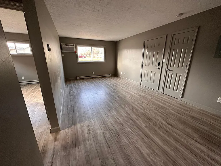 271 Kendall Ave #2 — Photo 3