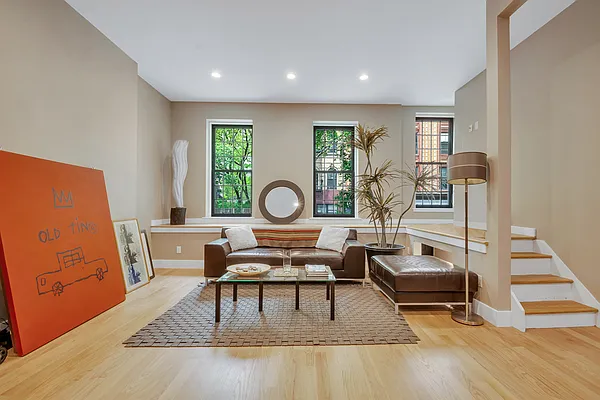 Rented by Compass | media 13