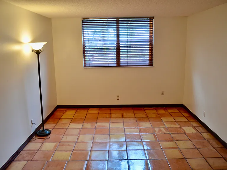 406 NW 68th Ave #107 — Photo 7