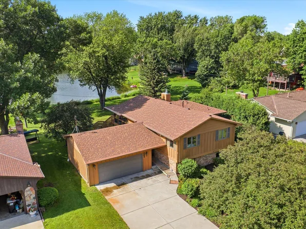 2516 Ridge Ln, Mounds View, MN 55112