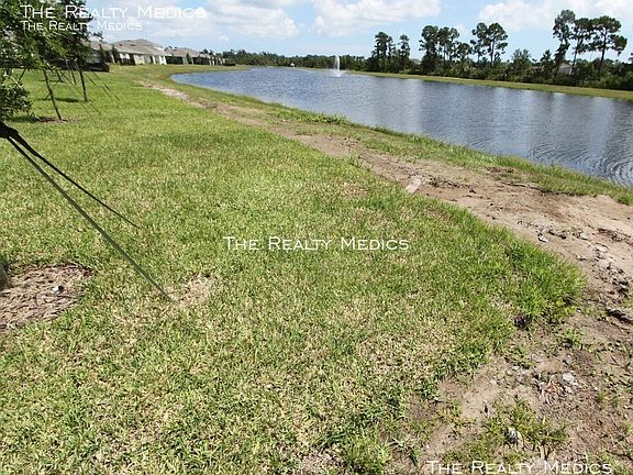 5th image of 519 Armoyan Way