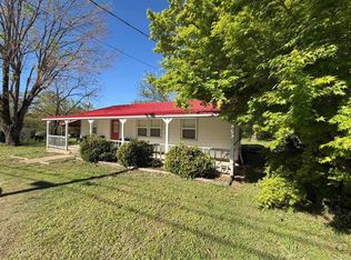 206 N Vine Ave, Mountain View, AR 72560