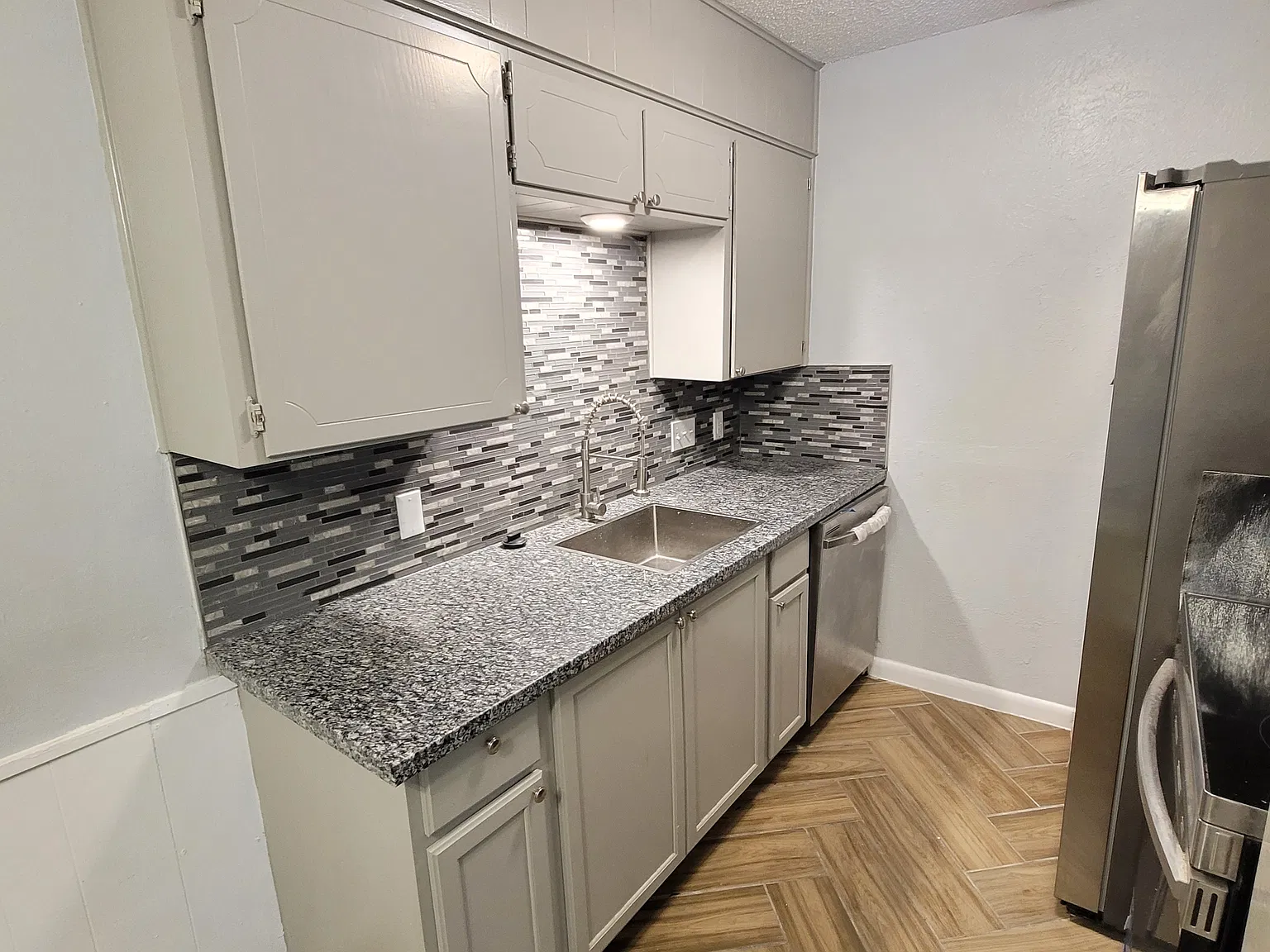 425 North Gilmer Street - 4 — Photo 3