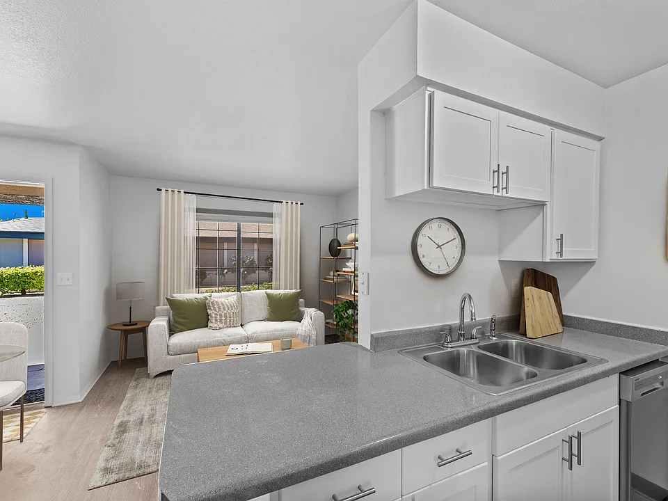 Coronado Glen Apartments