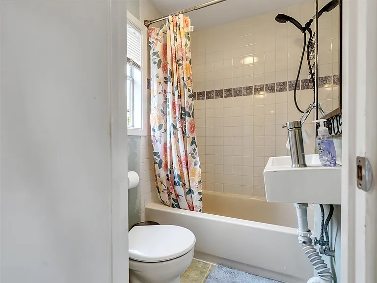 3529 Avenue M — Photo 17