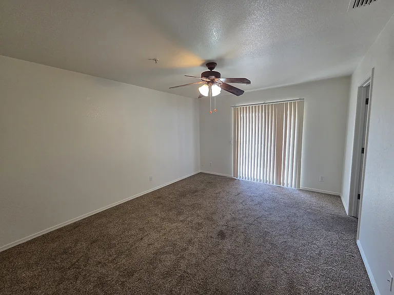 3404 Oro Grande Blvd — Photo 11