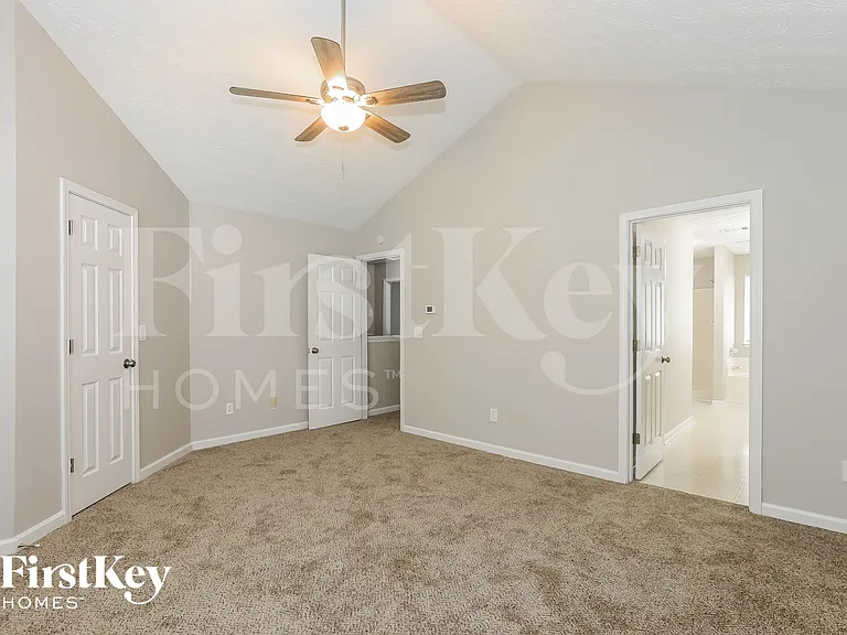 7008 Setters Way — Photo 11