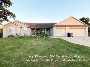 3641 Kinnrow Ct NW, Grand Rapids, MI 49534