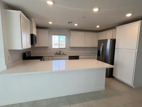 5909 Teeter St, North Las Vegas, NV 89081