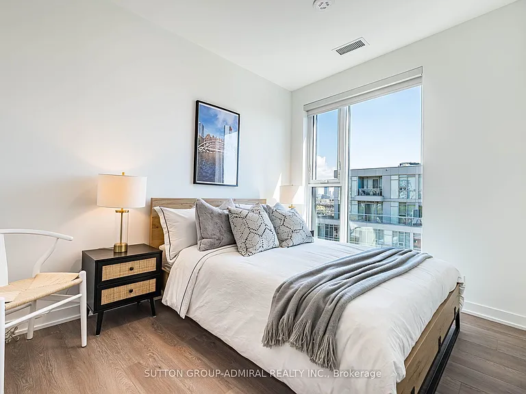 1660 Bloor St W #803 — Photo 20
