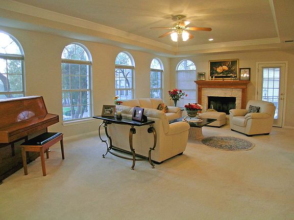 Inviting Living Room Off Entry