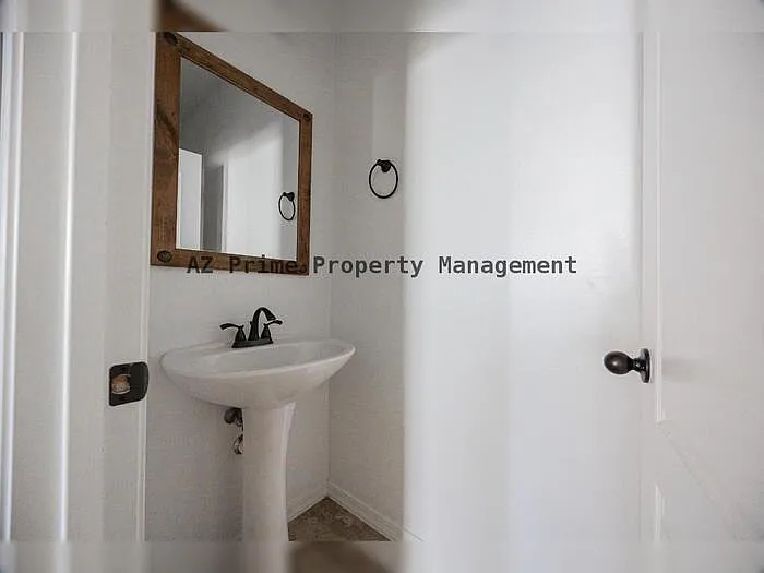 7422 S 27th Way — Photo 28