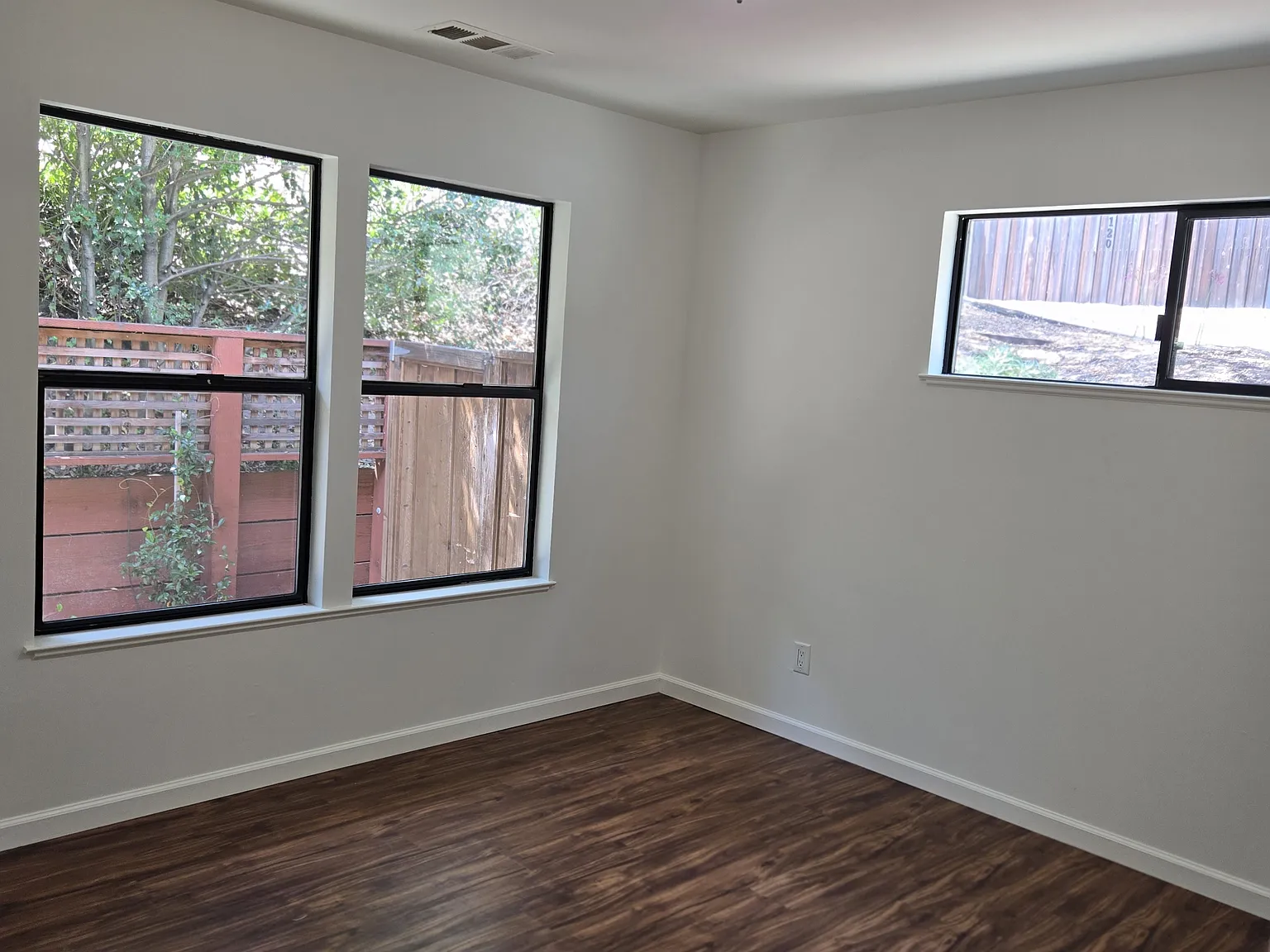 2 bed, 900 sqft, $4,250 — Photo 2
