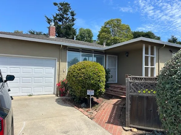 417 Clubhouse Dr, Aptos, CA 95003