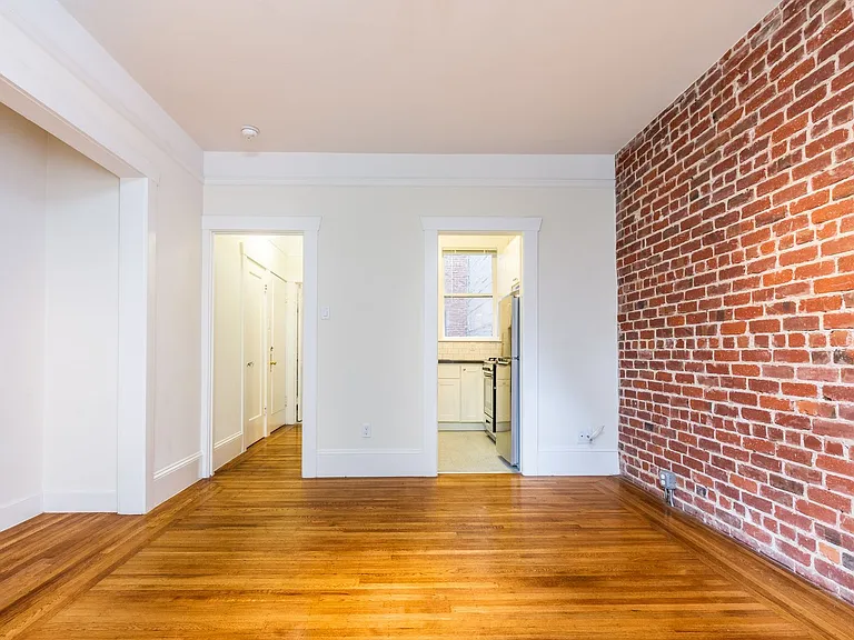 440 Hyde St #7058R — Photo 3